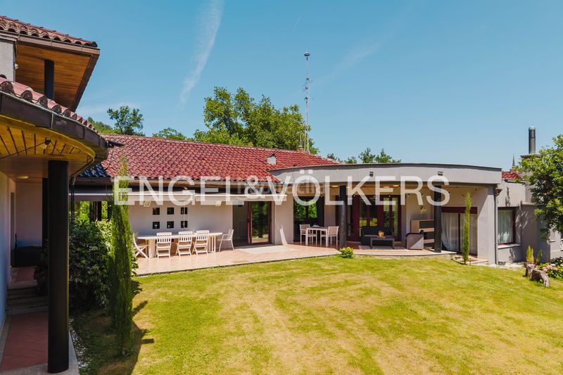 Foto cff7b187-f866-4a19-aec0-5a3582439622. Casa amb calefacció aparcament piscina a Hondarribia
