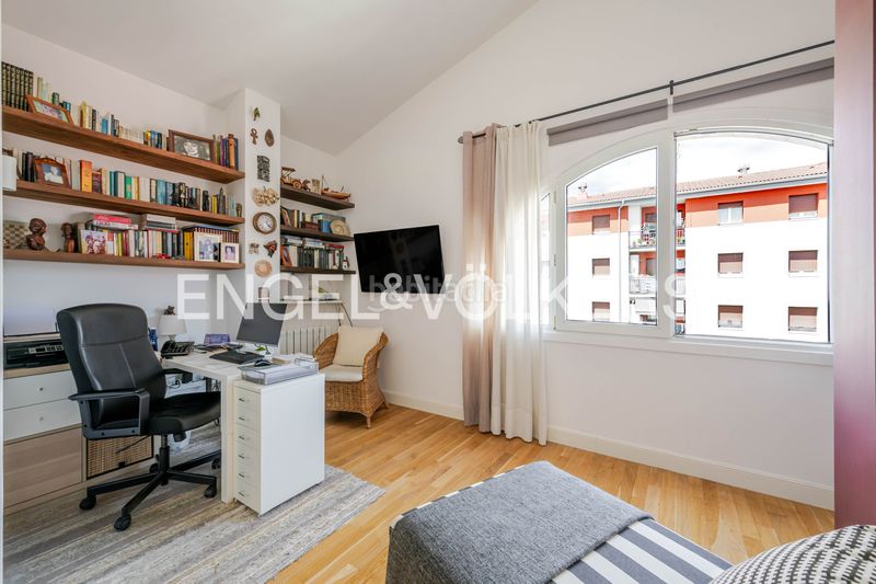 Foto 42edeac6-c08e-45fc-b2ce-dd14d391d8a1. Duplex avec chauffage dans Urnieta