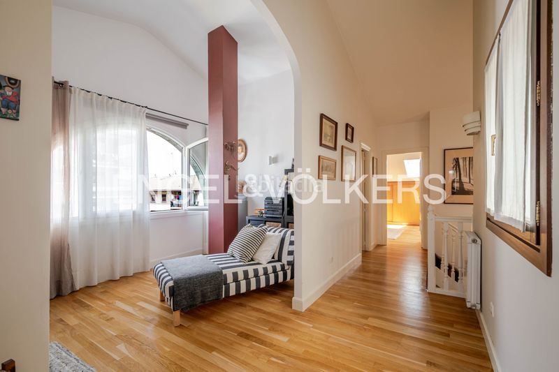 Foto d080112f-e2a6-4569-af6a-6050396fddbb. Duplex avec chauffage dans Urnieta