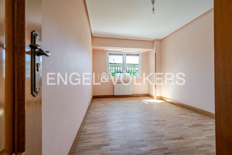 Foto 5ac761c0-e3d0-4c0f-b56c-9dde782675f1. Appartamento con riscaldamento in Hernani
