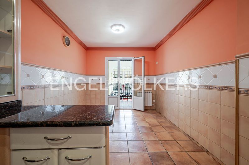 Foto b2e67eb1-efeb-4c6d-8764-e8c6b1f2e96d. Appartamento con riscaldamento in Hernani