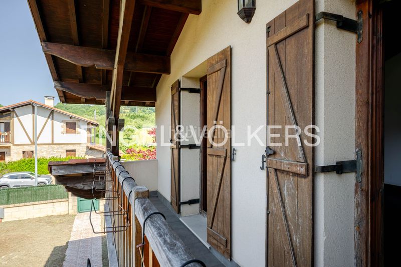 Foto b3b32d0d-bed9-4fce-bb59-9702c68e3704. Casa amb calefacció a Urnieta