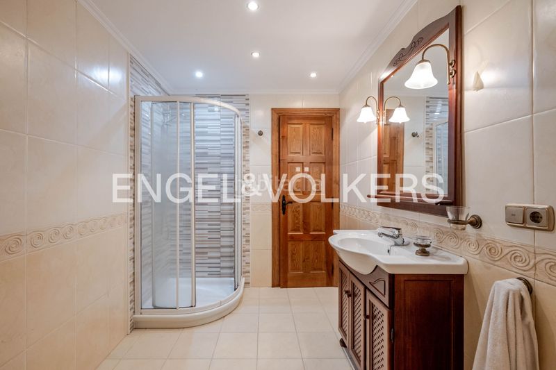 Foto f5f42f46-b9e0-4b44-9473-2ed519e8faf7. Casa amb calefacció a Urnieta