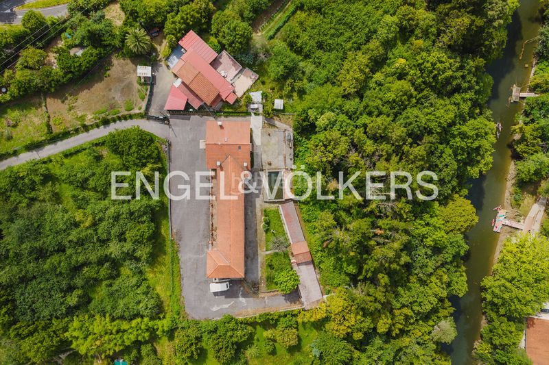 Foto 0816ab8c-7673-44ac-befd-e1bf3deb60f0. Casa amb calefacció aparcament piscina a Loiola Donostia - San Sebastián