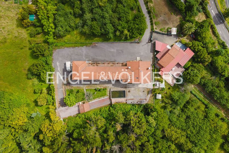 Foto 6e2a80e0-98e7-4f71-ad58-5e0784abead0. Casa amb calefacció aparcament piscina a Loiola Donostia - San Sebastián