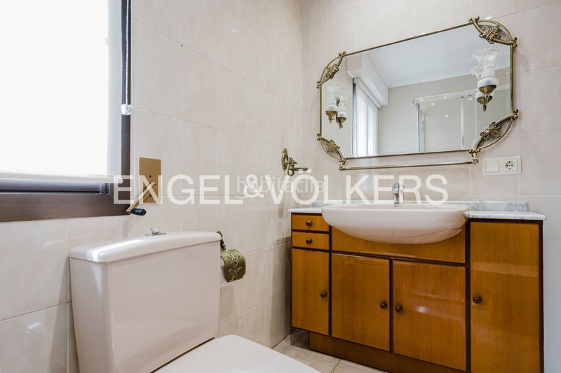 Foto 8fe66192-f352-4619-b19d-2f16c5a49d5b. Casa amb calefacció aparcament piscina a Loiola Donostia - San Sebastián