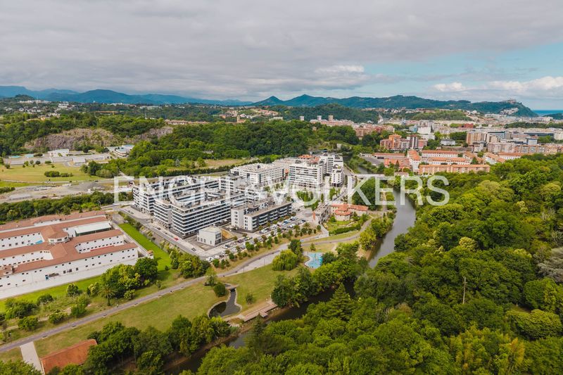 Foto ad1e5b3c-45a4-40c6-911f-9e73ae690eeb. Casa amb calefacció aparcament piscina a Loiola Donostia - San Sebastián