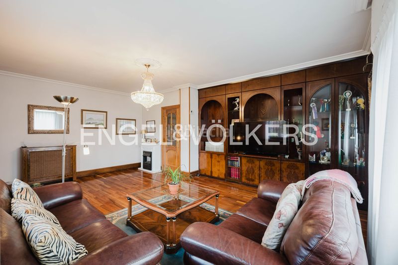 Foto c69833c7-8134-47ce-8487-09fe626c7cf3. Casa amb calefacció aparcament piscina a Loiola Donostia - San Sebastián
