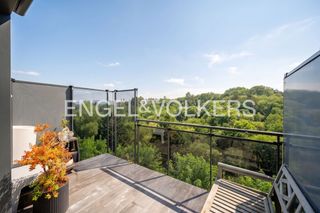 Piso  Juan a. barriola pasealekua. Luminoso apartamento con terraza y vistas despejadas en miramón