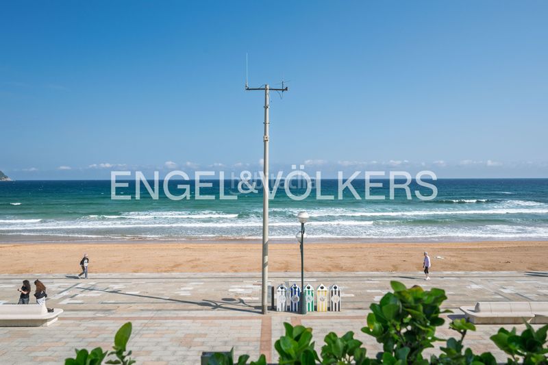 Foto 2e0c8e06-ddfa-4a89-b5ef-0abb9489404a. Pis amb calefacció aparcament piscina a Zarautz