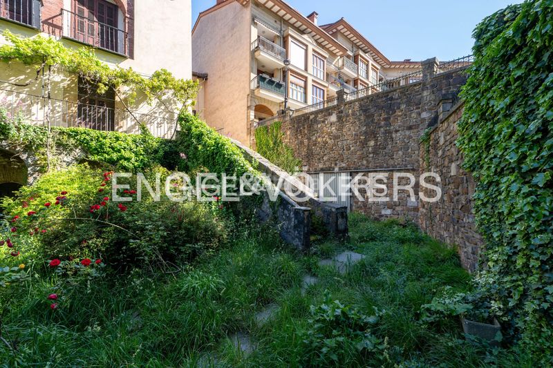 Foto 183be90e-904c-4277-a735-d370010d22a6. Casa amb calefacció aparcament a Oñati