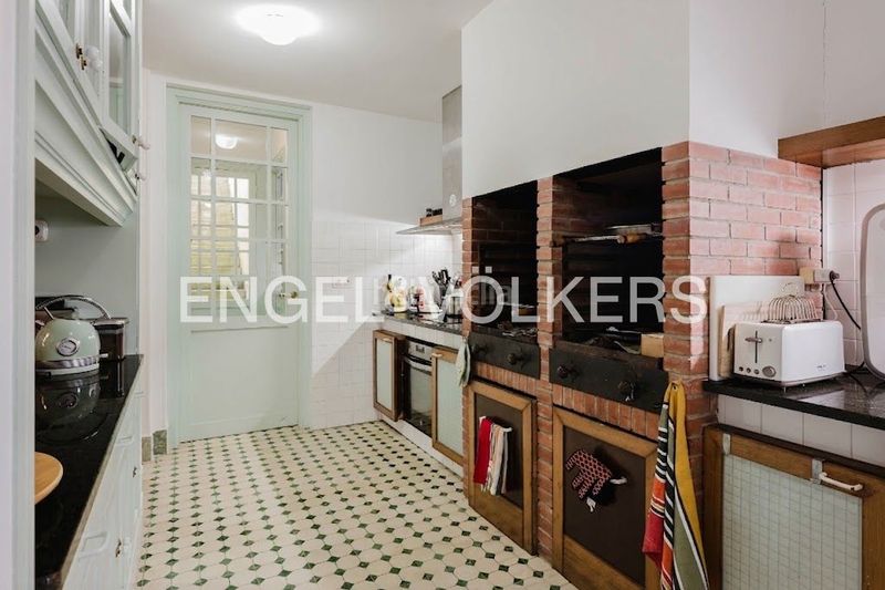 Foto 008e167f-1c0d-48e8-a94b-a6664a01a4ad. Casa con riscaldamento parcheggio piscina in Andoain