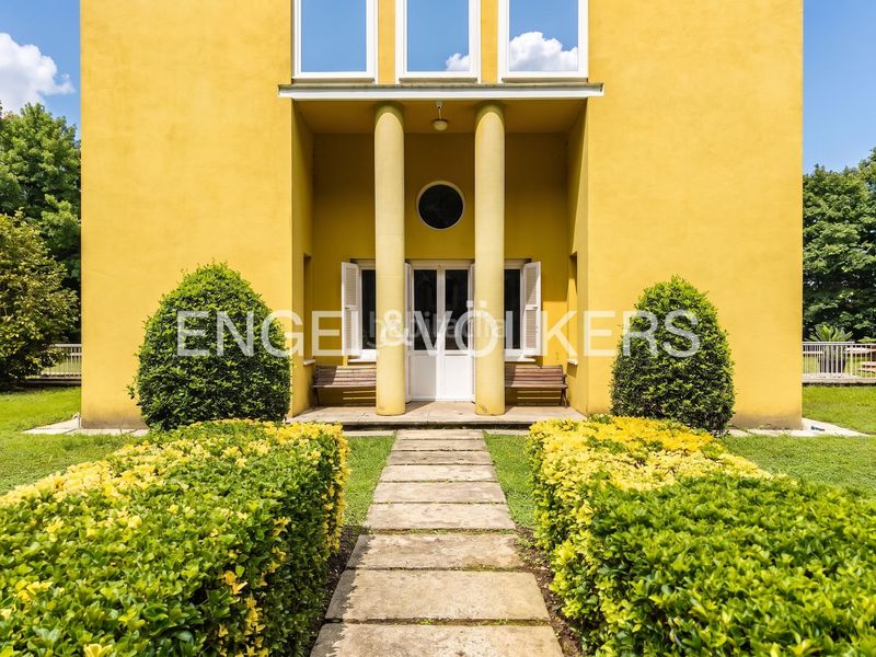 Foto f23980f1-c58e-4174-8718-39d0b2c61847. Casa con riscaldamento parcheggio piscina in Andoain