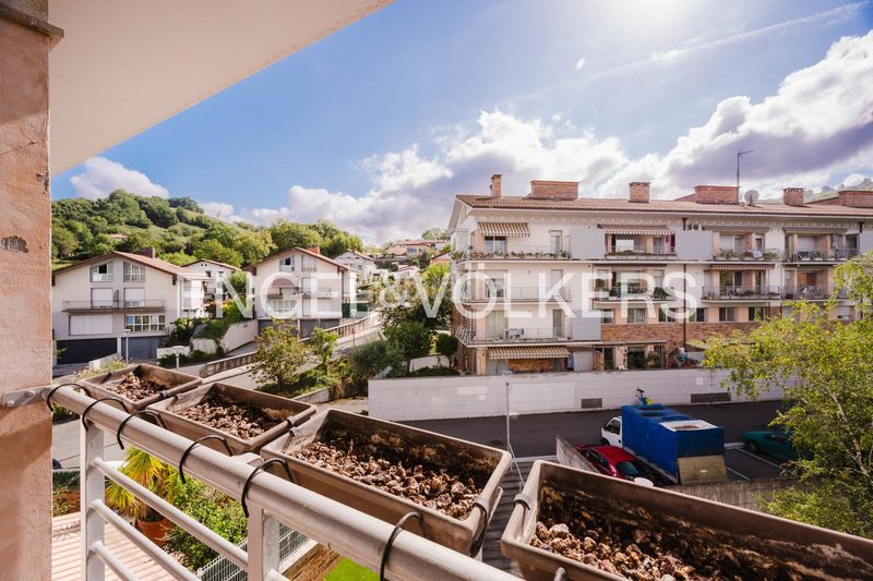 Foto d1ab8c77-d426-48ca-8143-d3a8ab682ac5. Dúplex amb calefacció aparcament a Astigarraga