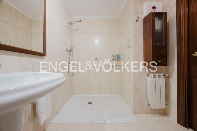 Foto af92e9ba-0d9c-4579-9de6-9122f904efea. Pis amb calefacció a Zarautz