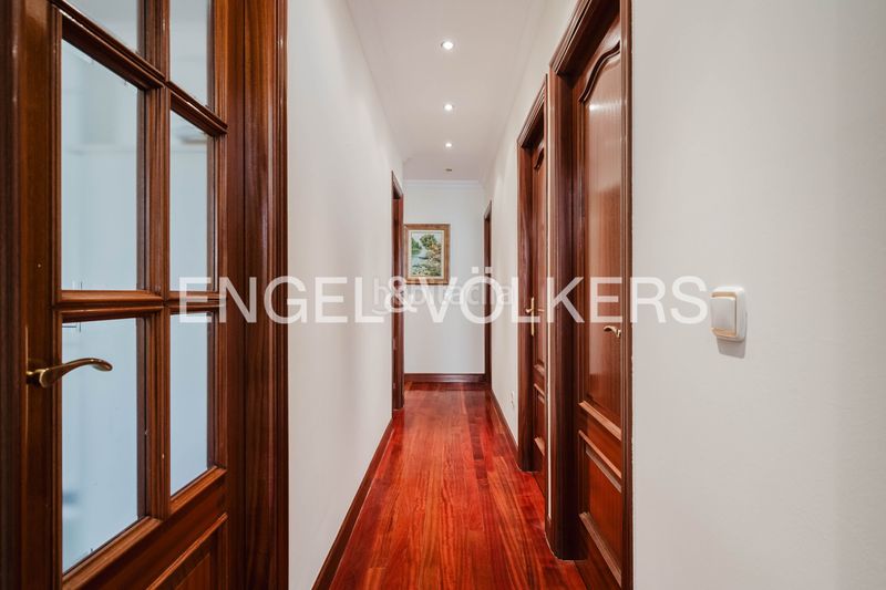 Foto 07eb5bd6-6436-47df-8508-37d9ffefaaf5. Flat with heating parking in Eibar