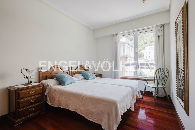 Foto 5c49fcc2-9772-4333-8ab9-d37d9c240eae. Flat with heating parking in Eibar