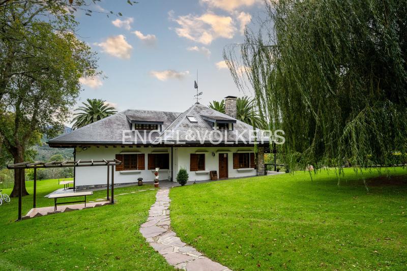 Foto b4aba40e-2f8a-4b3f-844e-8815b0c21808. Masía exclusiva finca a 10 minutos de san sebastián en Donostia - San Sebastián
