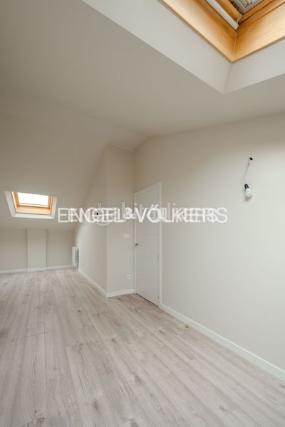 Foto 71bda294-cc7e-4990-8643-a71c007d8759. Duplex avec chauffage dans Centro - Mendibil - Santiago Irun