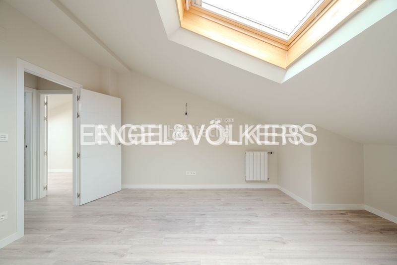 Foto bdb4f86d-be51-404f-9235-ee08836ba317. Duplex avec chauffage dans Centro - Mendibil - Santiago Irun