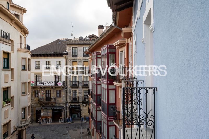 Foto c52bd8ff-4ade-474e-a485-b126c46dfd43. Duplex avec chauffage dans Centro - Mendibil - Santiago Irun