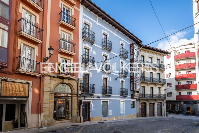 Foto d5f1e03e-9f3a-4fc3-a18d-f7213f6d80f4. Duplex avec chauffage dans Centro - Mendibil - Santiago Irun