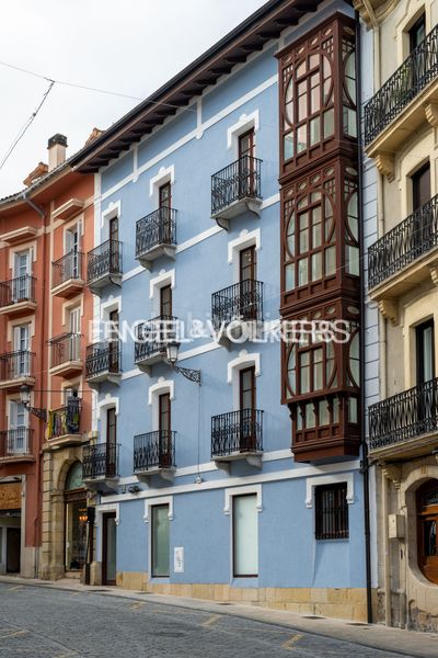 Foto 47ba6d5e-89fe-46f1-99ed-11747a59052a. Duplex avec chauffage dans Centro - Mendibil - Santiago Irun