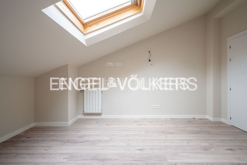 Foto f2f59bd3-e183-45bc-a6b7-ff88bd039793. Duplex avec chauffage dans Centro - Mendibil - Santiago Irun