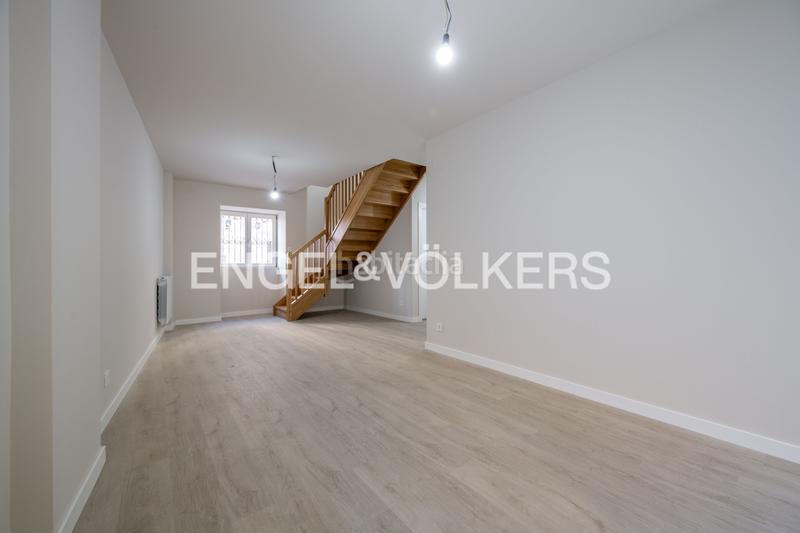 Foto e3c01aab-a077-4734-bd23-8a1ddd0a0c6e. Dúplex amb calefacció a Centro - Mendibil - Santiago Irun
