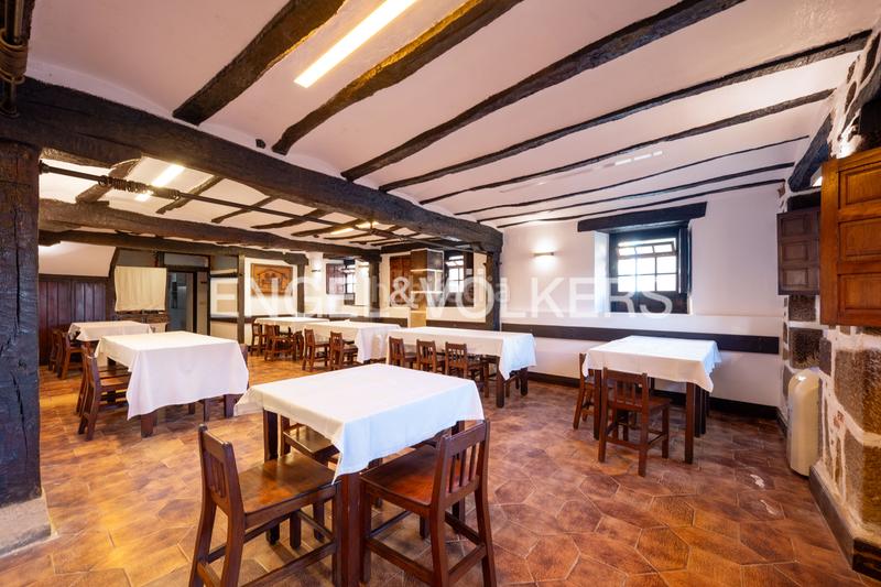 Foto 117ccd5d-74e7-412d-87ba-82f4c593992b. Casa con riscaldamento parcheggio in Igeldo Donostia - San Sebastián