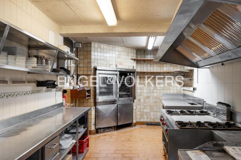 Foto 1fa8a7e8-bfd3-4321-9ecc-b5c9afe381dc. Casa con riscaldamento parcheggio in Igeldo Donostia - San Sebastián