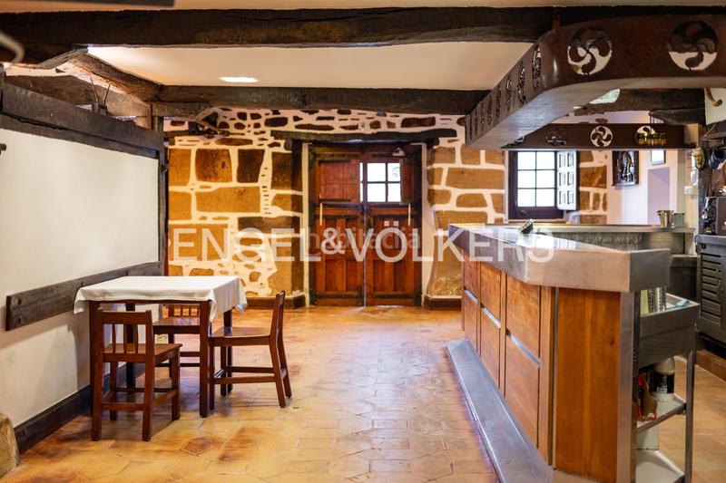 Foto 264f24e6-1531-42da-a3f7-c7c881fafad8. Casa con riscaldamento parcheggio in Igeldo Donostia - San Sebastián