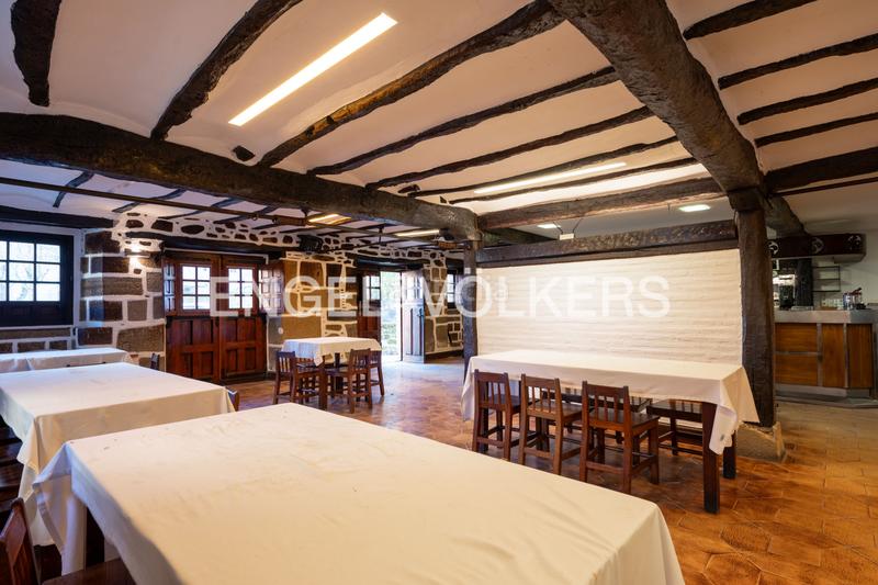 Foto 43b963ab-0c1a-4151-abdb-f20d6cb6f314. Casa con riscaldamento parcheggio in Igeldo Donostia - San Sebastián