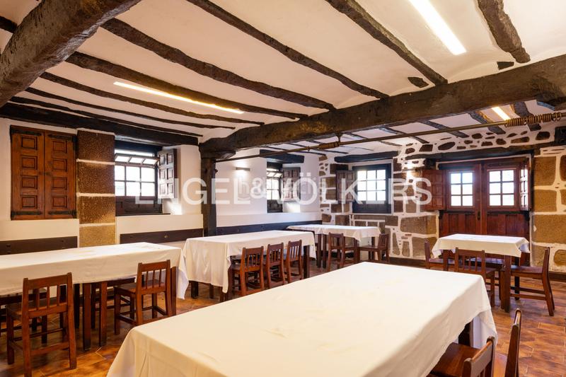 Foto b58484ee-ff50-4dda-a1f0-7f124d64380b. Casa con riscaldamento parcheggio in Igeldo Donostia - San Sebastián