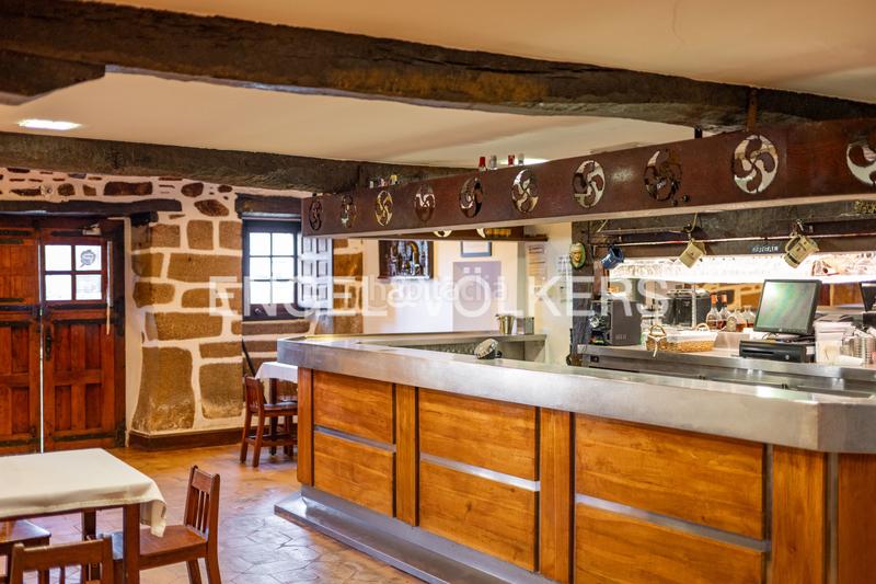 Foto fb172304-f39d-4333-99e9-92e480833715. Casa con riscaldamento parcheggio in Igeldo Donostia - San Sebastián