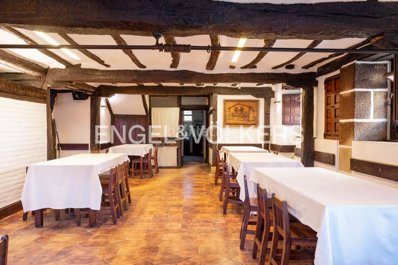 Foto fd2e4132-4b78-4590-83b8-230ccd01e406. Casa con riscaldamento parcheggio in Igeldo Donostia - San Sebastián