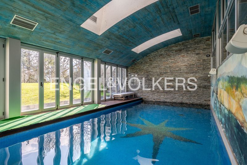 Foto c9a43d20-8a47-4cbb-b076-d5c563c6e9ba. Masia amb calefacció aparcament piscina a Olaberria