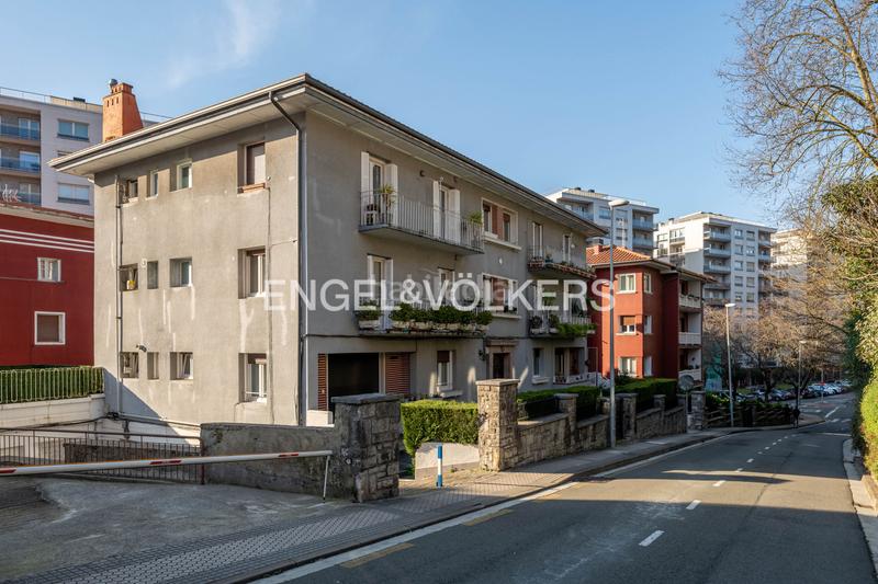 Foto 89d63f9f-72f8-4843-b59e-d733a435448e. Appartement avec chauffage dans Antiguo Donostia - San Sebastián