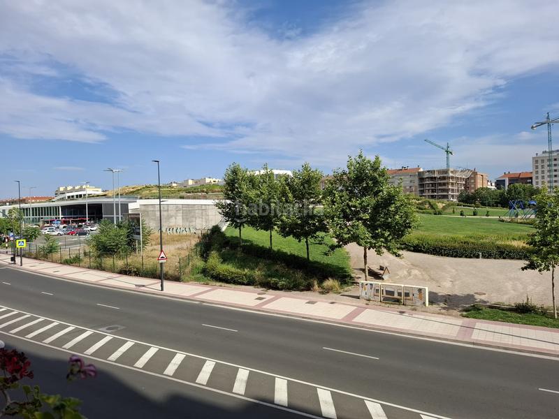 Foto 5b6b4d3a-e529-4bfc-ae68-8075310e4f38. Piso  parque felipe vi en Jesuitas Logroño