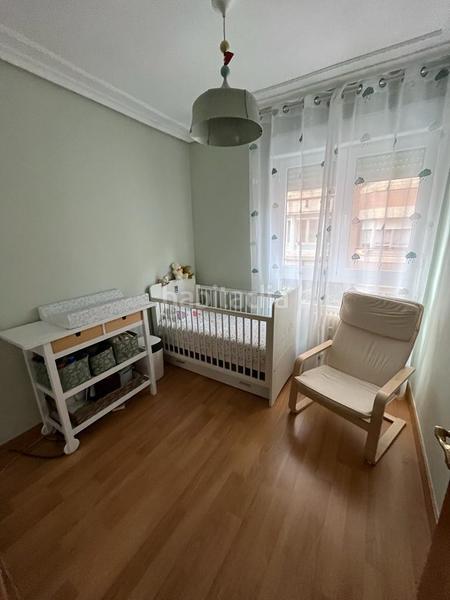 Foto b0353a10-3692-439c-87fc-909cce9a69c3. Appartement avec chauffage parking dans Gran Via Logroño