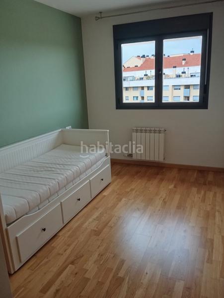Foto dc994366-774d-4cdf-8830-a88e192b1add. Apartamento en calle tudela 25 en Los Lirios Logroño