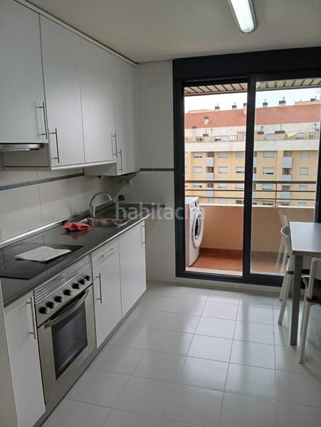 Foto e00bc295-863a-4cb6-9d87-e8d870e7e6f3. Apartamento en calle tudela 25 en Los Lirios Logroño