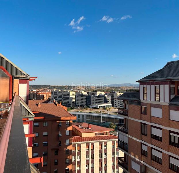 Foto 9d3afeee-681b-4458-b810-1e6c75a5d89d. Dachwohnung mit heizung parking in Gran Via Logroño