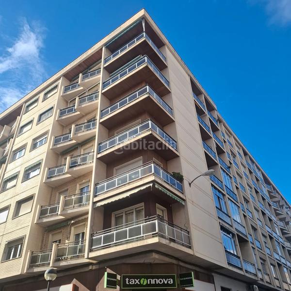 Foto bbad77d8-c6fc-4569-9474-ea4a6e64bcf7. Pis amb calefacció a Jesuitas Logroño