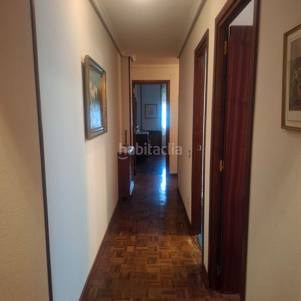 Foto f8072fa5-0c76-416a-9143-5a18ea6a70ce. Pis amb aparcament a Jesuitas Logroño