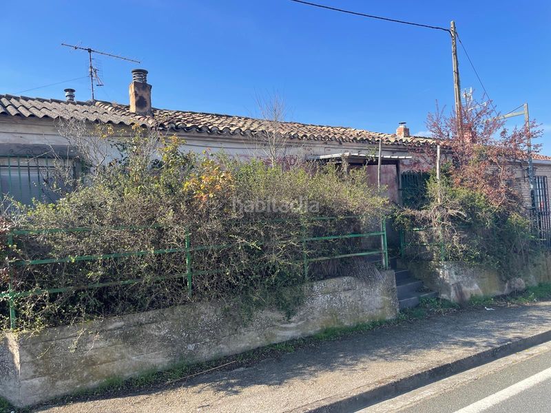 Foto a8b1e8cf-9cde-4ca2-a37e-c7443a8b6541. Casa adossada amb aparcament a La Portalada - Varea Logroño