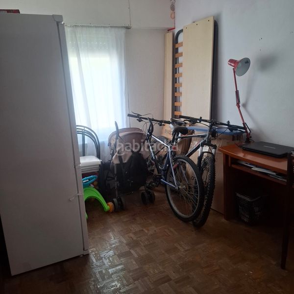 Foto b9ad0adf-4c2c-48e6-a5eb-21428643153a. Pis amb calefacció aparcament a Residencia Logroño