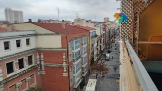 Pis  Calle presidente leopoldo calvo sotelo. Pisazo peatonales