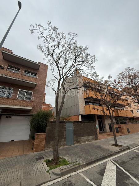 Foto c774edbb-f8ab-4bd8-9a3f-c7657ffd3479. Terreno residenziale in carrer girona 62 in Franqueses del Vallès (Les)