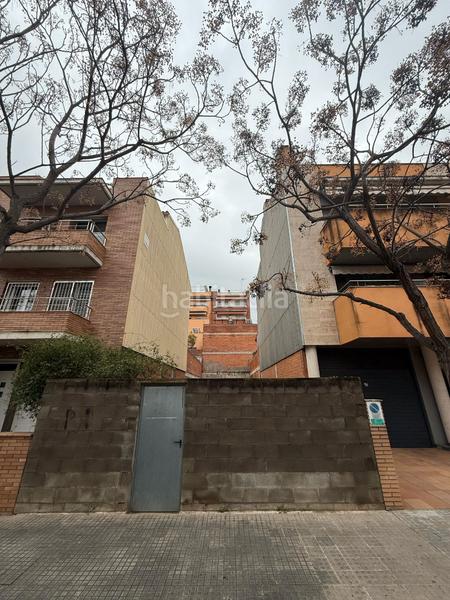 Foto eb192747-7e74-49c6-8f19-de8e5d9a0070. Terreno residenziale in carrer girona 62 in Franqueses del Vallès (Les)
